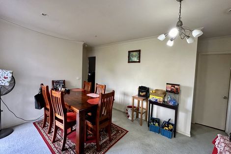 Photo of property in 21 Lucienne Drive, Ranui, Auckland, 0612