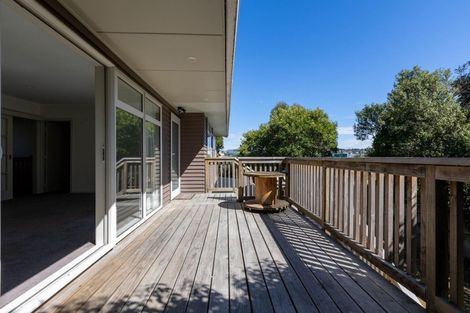 Photo of property in 8 Altona Road, Forrest Hill, Auckland, 0620