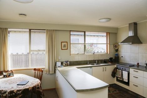 Photo of property in 19 Towey Street, Holmes Hill, Oamaru, 9401