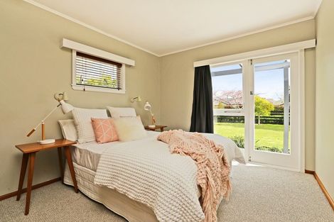 Photo of property in 27 Breadalbane Road, Havelock North, 4130