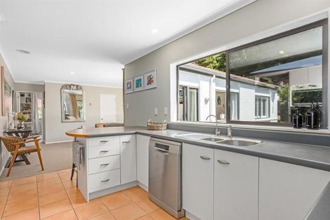 Photo of property in 12 Bowman Place, Whitby, Porirua, 5024
