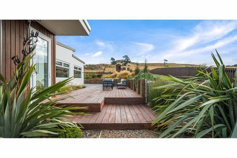 Photo of property in 3 Ridgeway Place, Richmond Hill, Christchurch, 8081