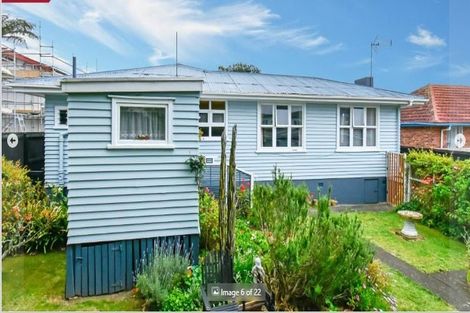 Photo of property in 14 Rogers Road, Manurewa, Auckland, 2102