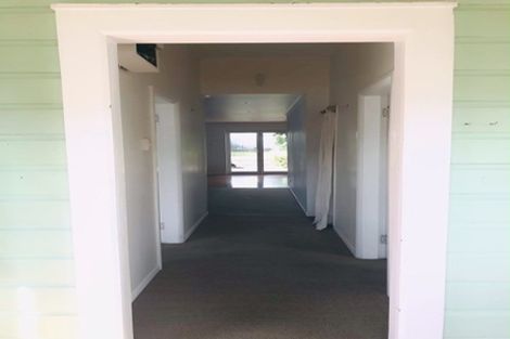 Photo of property in 35 Hine Street, New Plymouth, 4310