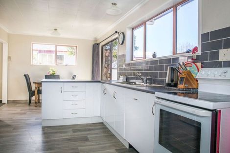 Photo of property in 14 Ries Street, Dannevirke, 4930