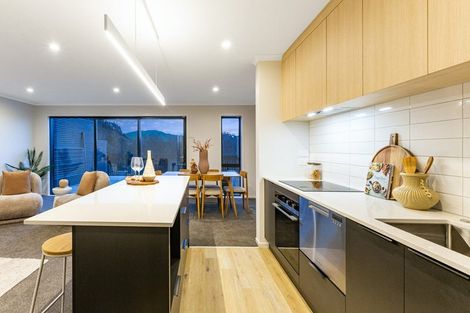 Photo of property in 32 Oakum Road, Whitby, Porirua, 5024