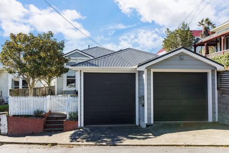 Photo of property in 24 Garfield Street, Brooklyn, Wellington, 6021