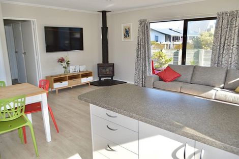 Photo of property in 40 Scott Avenue, Otaki Beach, Otaki, 5512