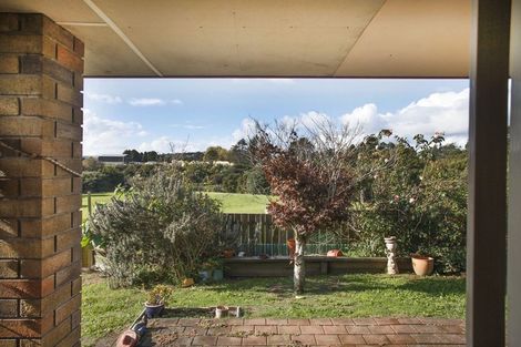 Photo of property in 2/98 Frank Nobilo Drive, Golflands, Auckland, 2013