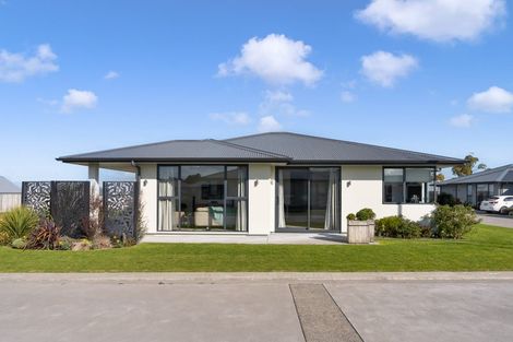Photo of property in 51 Driving Range Road, Solway, Masterton, 5810