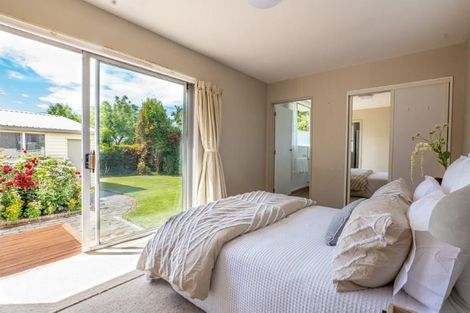 Photo of property in 8 Bard Street, Somerfield, Christchurch, 8024