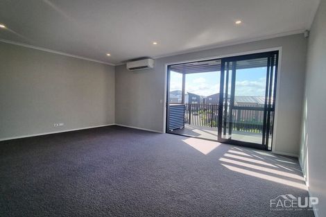 Photo of property in 2/1 Ko Roa Lane, Hobsonville, Auckland, 0616