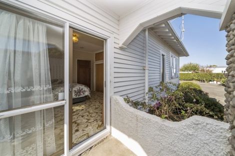 Photo of property in 87 Glover Road, Hawera, 4610