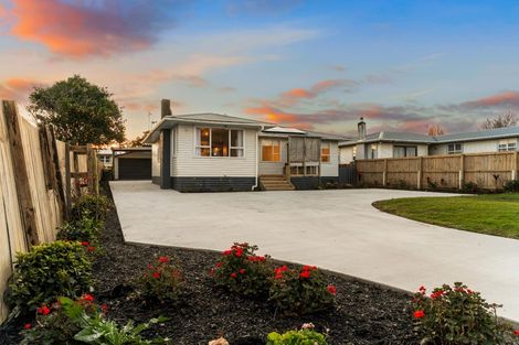 Photo of property in 37 Mckenzie Road, Mangere Bridge, Auckland, 2022