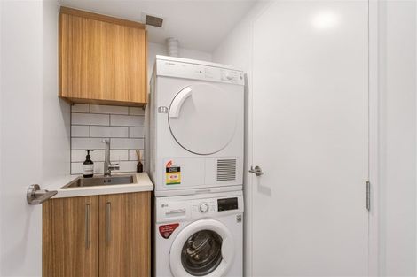 Photo of property in Admiralty Courts, 7/42 Marriner Street, Sumner, Christchurch, 8081