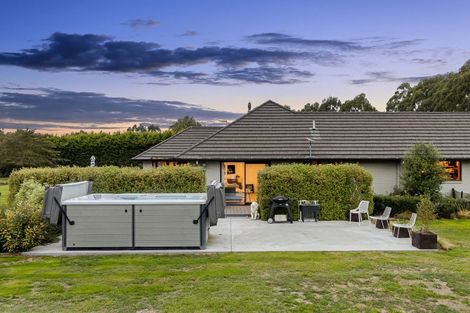 Photo of property in 301 School Road, West Eyreton, Rangiora, 7475