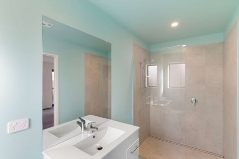 Photo of property in 85b Marine Parade, North New Brighton, Christchurch, 8083