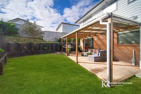 Photo of property in 5 Kereru Rise, Papakura, 2110