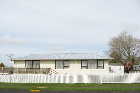 Photo of property in 21 Konini Street, Inglewood, 4330