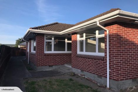 Photo of property in 122 Maidstone Road, Ilam, Christchurch, 8041