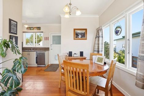 Photo of property in 19 Stark Street, Durie Hill, Whanganui, 4500