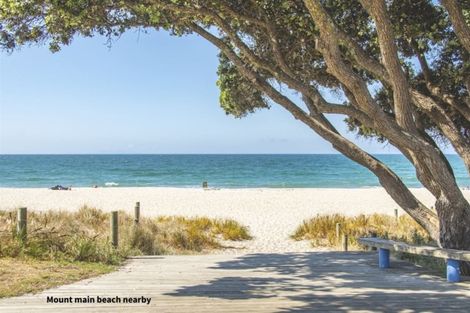 Photo of property in 28 Oceanview Road, Mount Maunganui, 3116