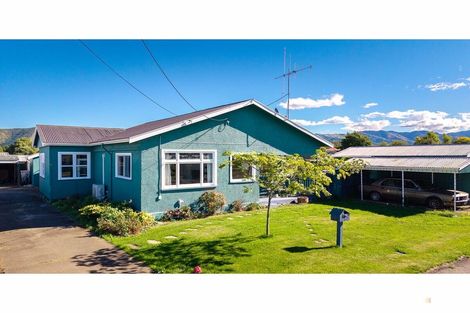 Photo of property in 1 Maude Street, Waimate, 7924