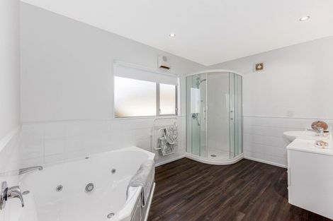 Photo of property in 40 The Masthead, Whitby, Porirua, 5024