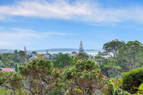 Photo of property in 82 Aberdeen Road, Campbells Bay, Auckland, 0620