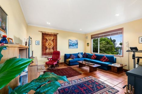 Photo of property in 18 Kaha Place, Russell, 0272