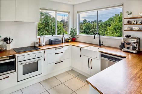 Photo of property in 20 Muri Road, Pukerua Bay, 5026