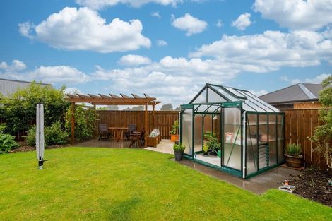 Photo of property in 18 Feist Street, Carterton, 5713