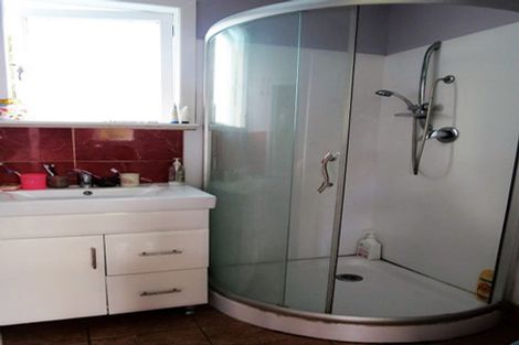 Photo of property in 31 Dundale Avenue, Blockhouse Bay, Auckland, 0600