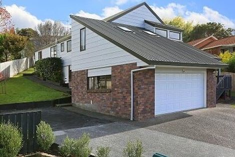 Photo of property in 48 Vintage Drive, Henderson, Auckland, 0612