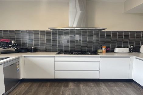 Photo of property in 38a Archers Road, Glenfield, Auckland, 0629