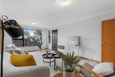 Photo of property in 6a Rolfe Place, Bishopdale, Christchurch, 8053