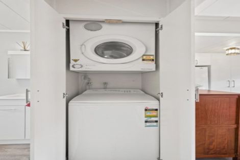 Photo of property in 7/18 Parr Terrace, Castor Bay, Auckland, 0620