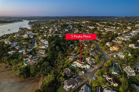 Photo of property in 5 Poaka Place, Beach Haven, Auckland, 0626