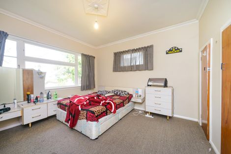 Photo of property in 5 Pahiatua Street, Hokowhitu, Palmerston North, 4410