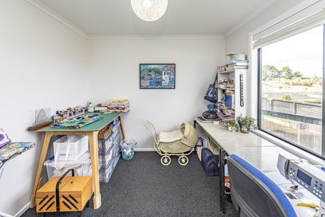 Photo of property in 8 Lithgow Drive, Otamatea, Whanganui, 4500