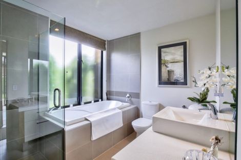 Photo of property in 22 Rannoch Drive, Jacks Point, Queenstown, 9371