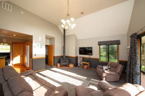 Photo of property in 52 River Road, Ashhurst, 4810