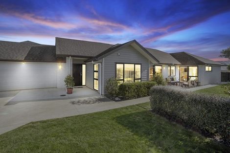 Photo of property in 8 Laylin Place, Pukekohe, 2120