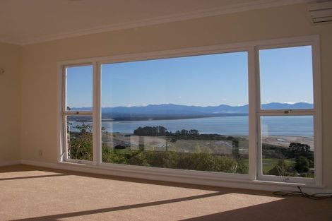 Photo of property in 4 Bellevue Heights, Tahunanui, Nelson, 7011