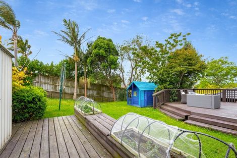 Photo of property in 116 Whangaparaoa Road, Red Beach, 0932