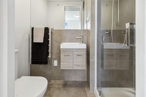 Photo of property in 6/69 Tiketike Way, Brooklyn, Wellington, 6021