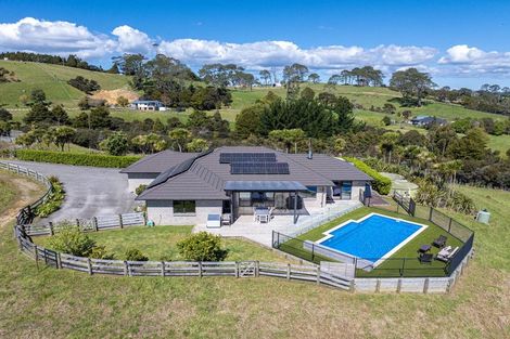 Photo of property in 883 Haruru Road, Wainui, Kaukapakapa, 0873