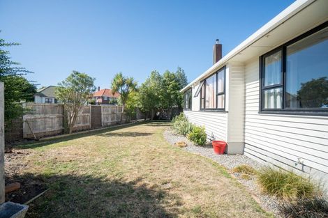 Photo of property in 40 Andrew Avenue, Roslyn, Palmerston North, 4414
