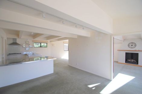 Photo of property in 3 Sarah Way, Crofton Downs, Wellington, 6035