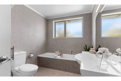 Photo of property in 1 Sunlea Lane, Mangawhai, 0505